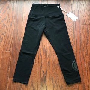 Pure Barre Tavi Noir Leggings